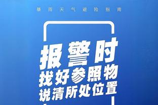 单轮欧冠1/4决赛两回合比赛至少进3球，拉菲尼亚是巴萨队史第3人